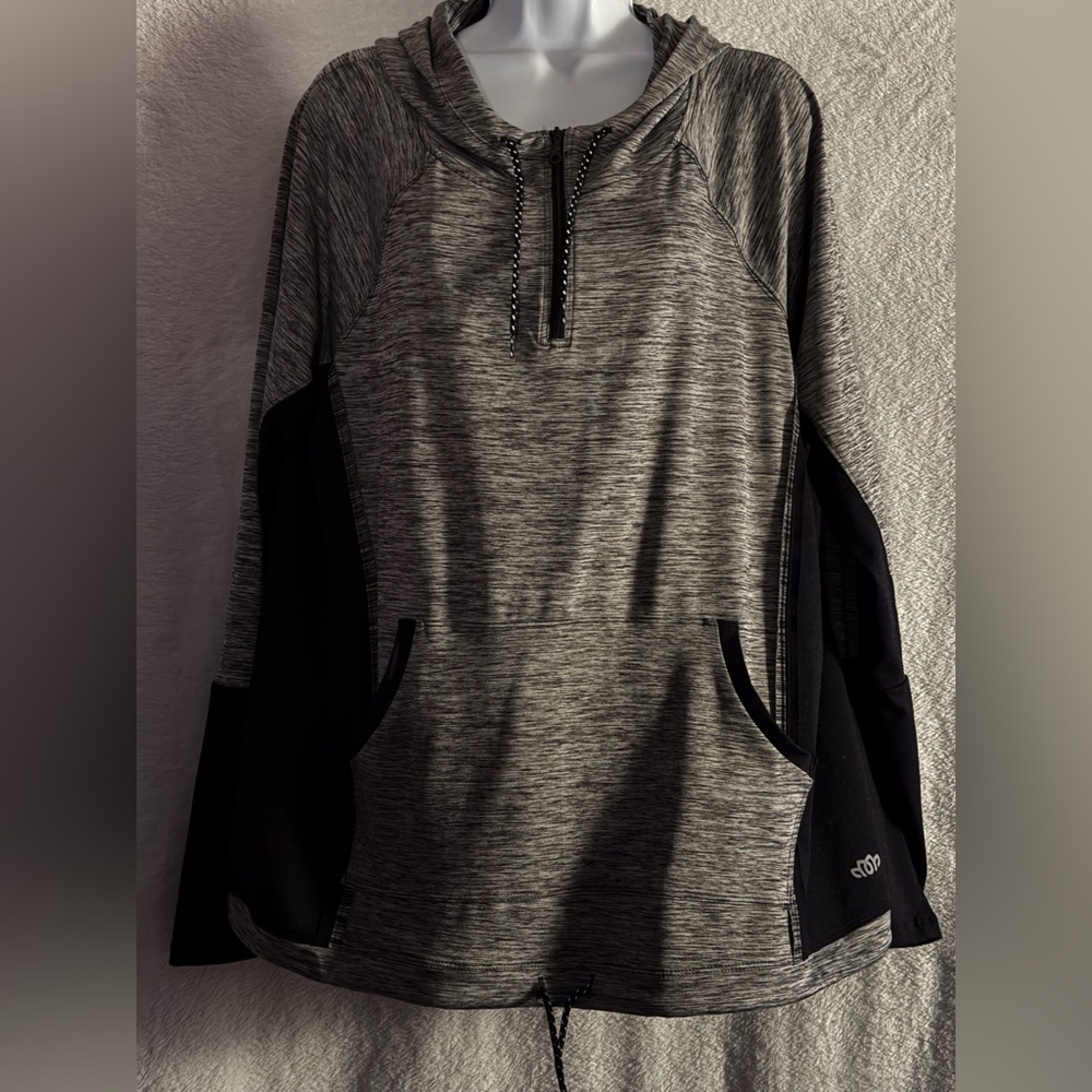 Maurice’s woman’s top size XL